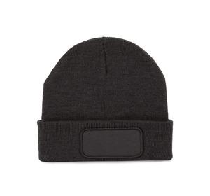 K-up KP890 - Recycled beanie with patch Dark Grey